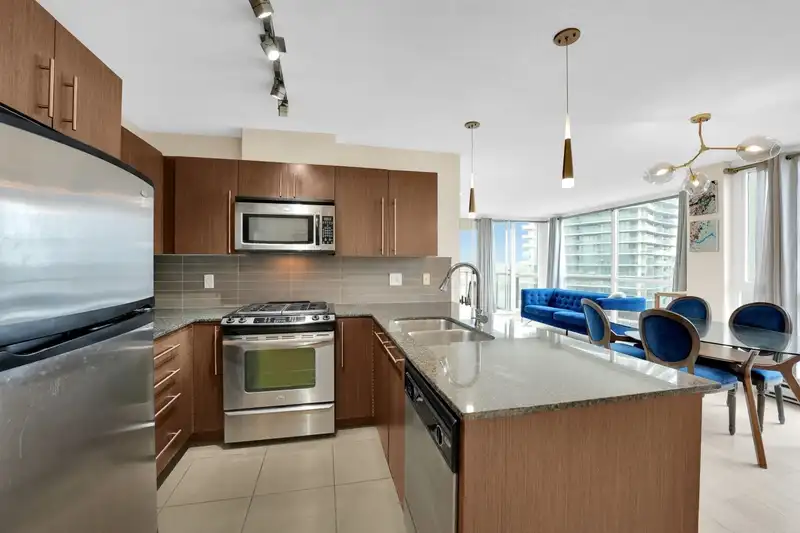 2502 4888 BRENTWOOD DRIVE - photo 4 of 30