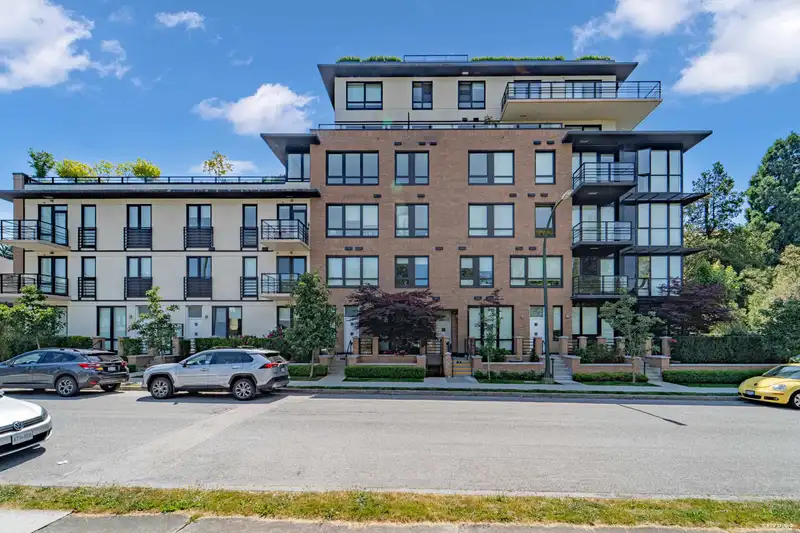 406 4408 CAMBIE STREET - photo 1 of 39