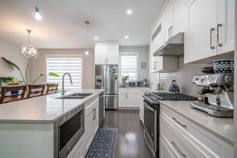 47 19501 74 AVENUE - photo 3 of 37
