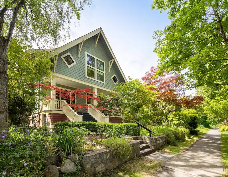 352 W 21ST AVENUE - photo 1 of 40