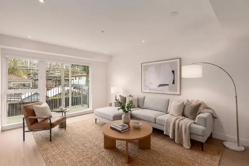 210 2235 E BROADWAY - photo 3 of 25