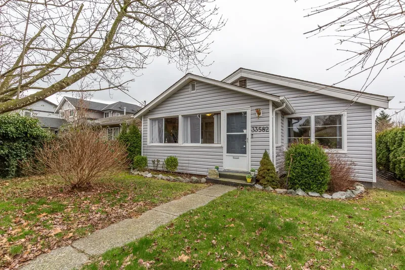 33582 7 AVENUE - photo 1 of 25