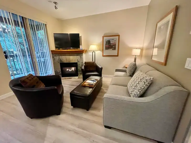 #66 WK13-4355 NORTHLANDS BOULEVARD - photo 4 of 20