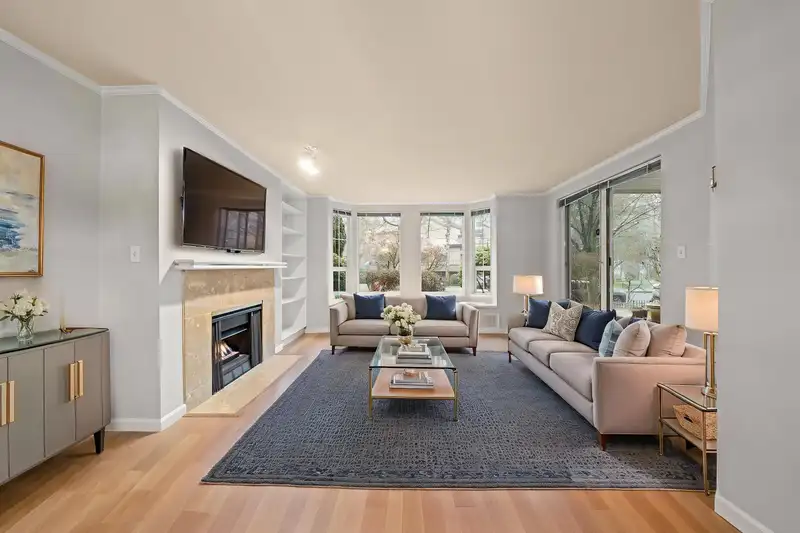 108 1695 AUGUSTA AVENUE - photo 2 of 33