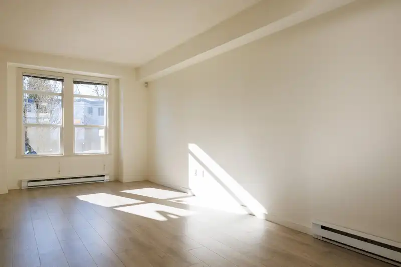 15 5883 IRMIN STREET - photo 2 of 26