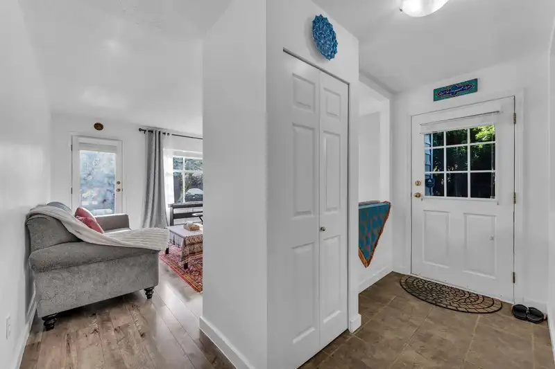 87 12099 237 STREET - photo 3 of 26