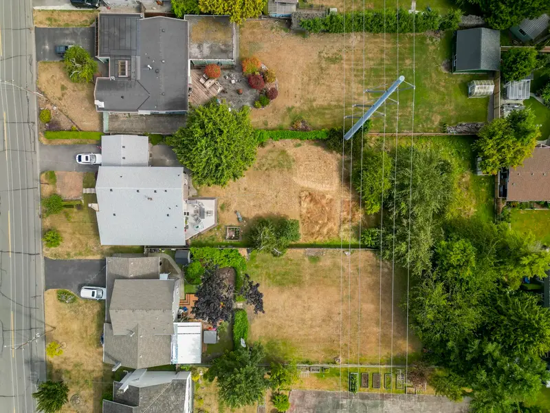 1320 53A STREET - photo 4 of 8