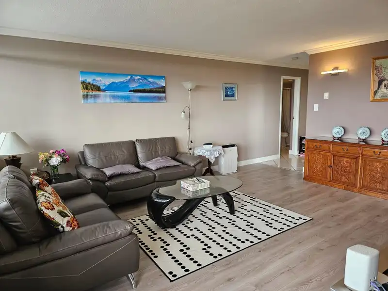 910 6631 MINORU BOULEVARD - photo 2 of 28