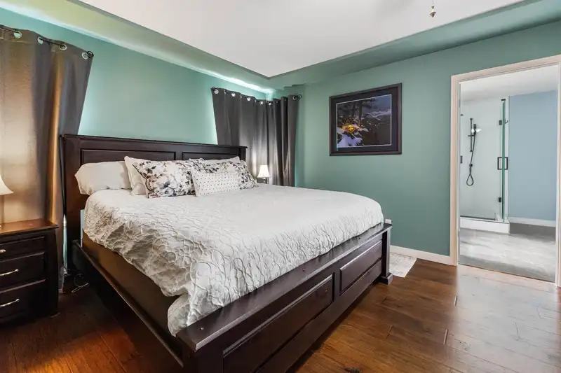 20326 92A AVENUE - photo 2 of 35