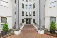 208 2575 WARE STREET - thumbnail 1