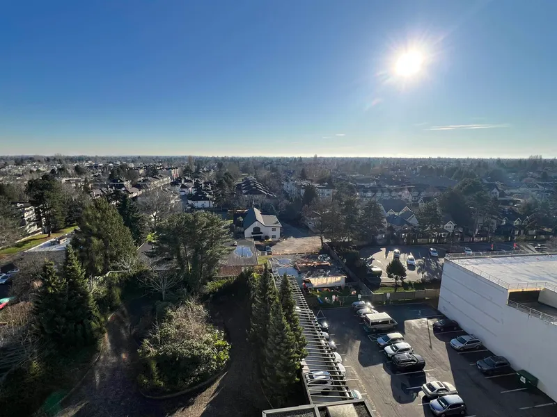 1307 8180 GRANVILLE AVENUE - photo 2 of 13