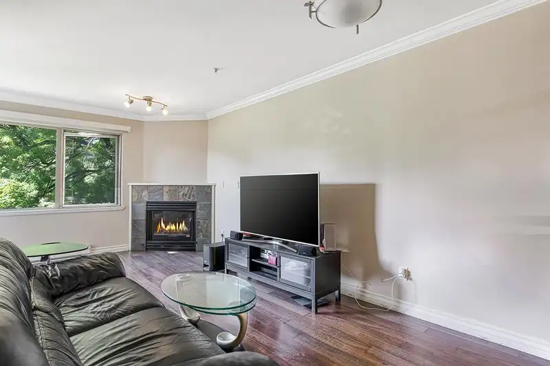 301 210 CARNARVON STREET - photo 2 of 18