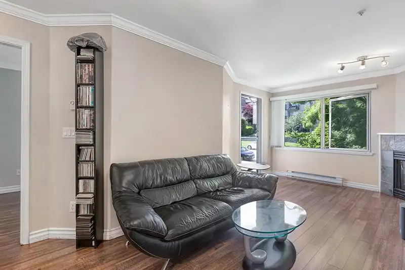 301 210 CARNARVON STREET - photo 3 of 18