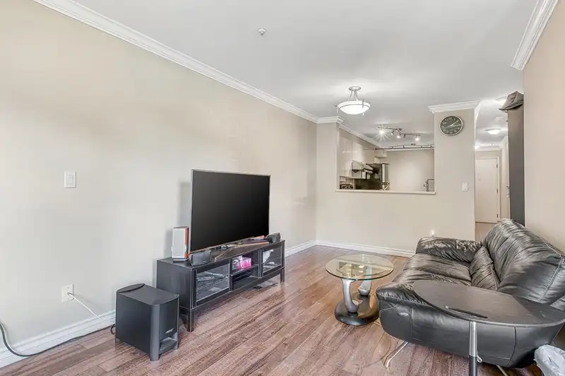 301 210 CARNARVON STREET - photo 4 of 18