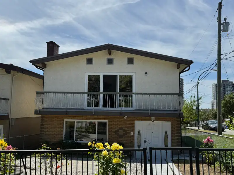 3568 WELLINGTON AVENUE - photo 1 of 26