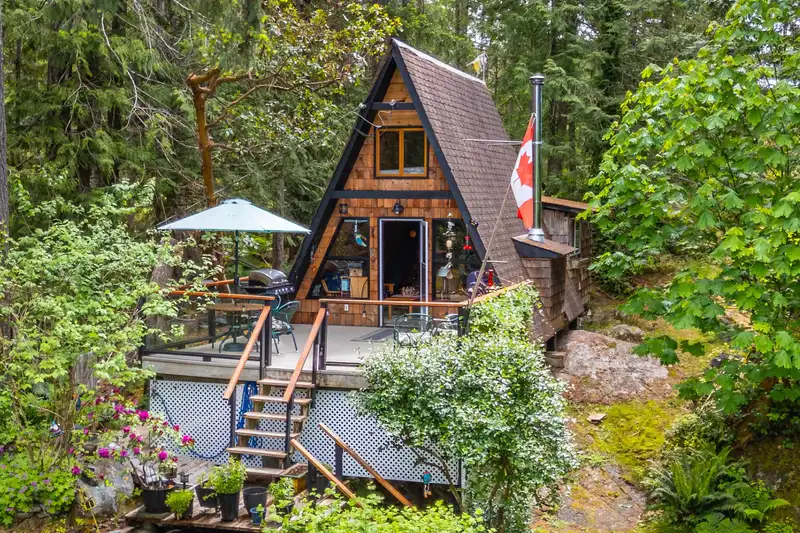 7536 ISLETS PLACE - photo 1 of 33