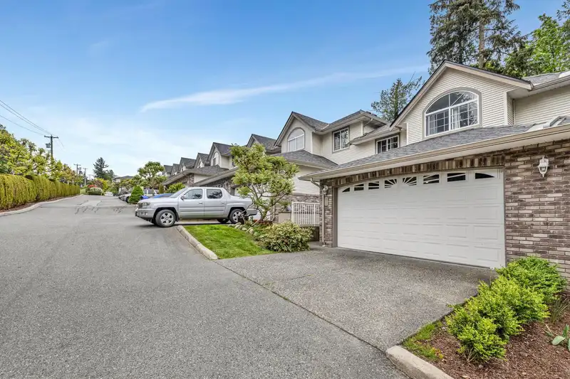 76 32777 CHILCOTIN DRIVE - photo 4 of 35