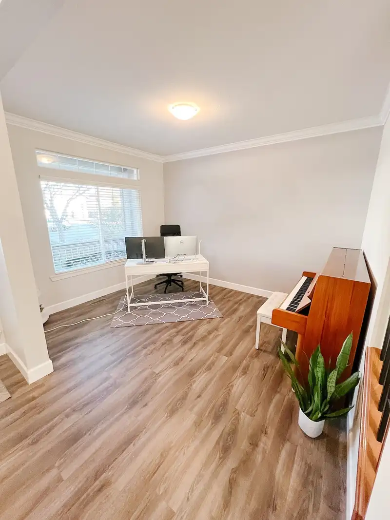 20118 71A AVENUE - photo 2 of 38