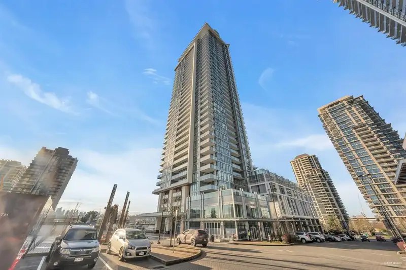 2603 2085 SKYLINE COURT - photo 1 of 24