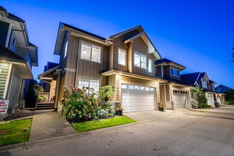 35 3363 ROSEMARY HEIGHTS CRESCENT - photo 1 of 40