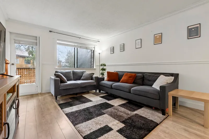 305 10644 151A STREET - photo 2 of 25