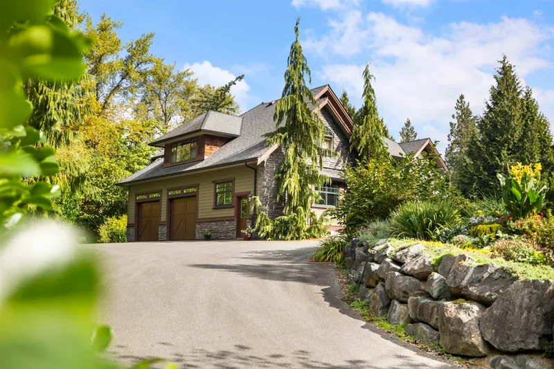 22441 79 AVENUE - photo 4 of 25