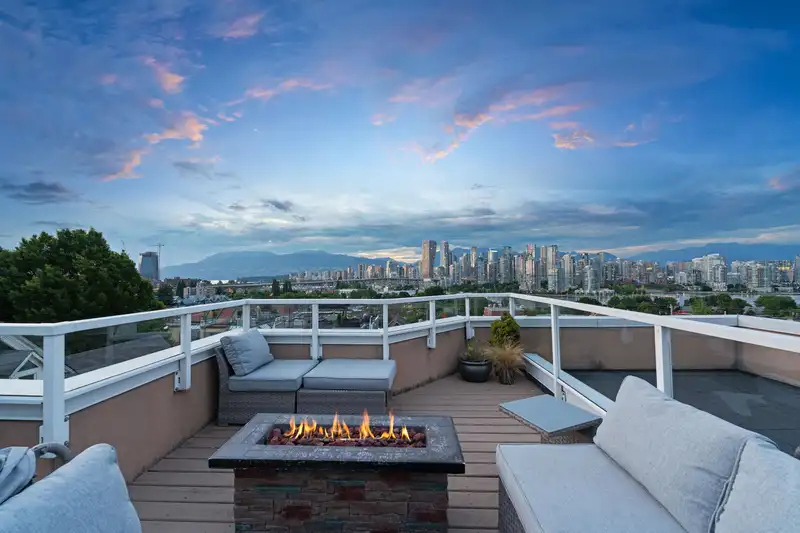 F 1244 W 7TH AVENUE - photo 1 of 34