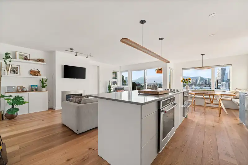 F 1244 W 7TH AVENUE - photo 3 of 34