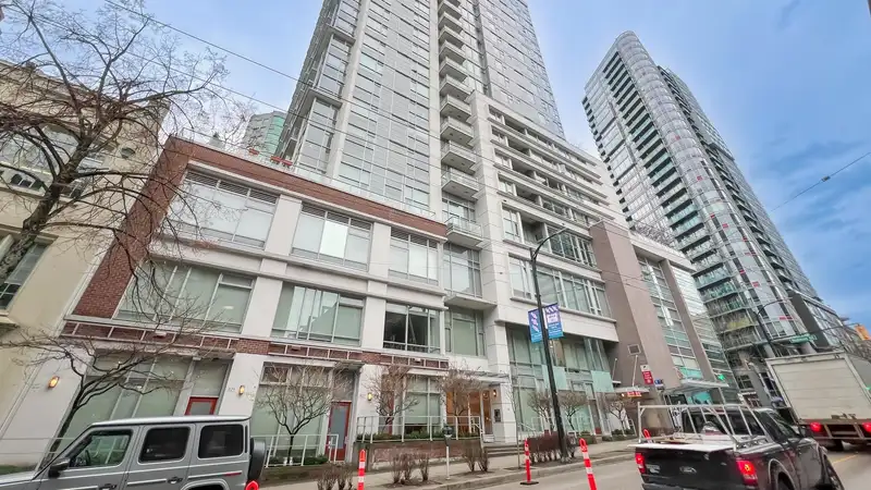 1602 821 CAMBIE STREET - photo 2 of 15