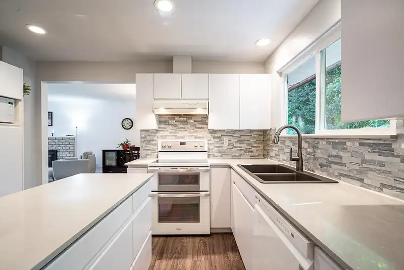 8771 SHEPHERD WAY - photo 4 of 37