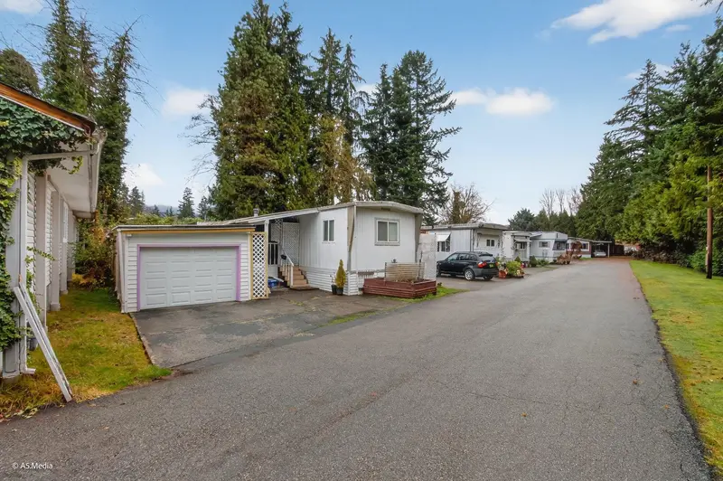 52 4200 DEWDNEY TRUNK ROAD - photo 1 of 22