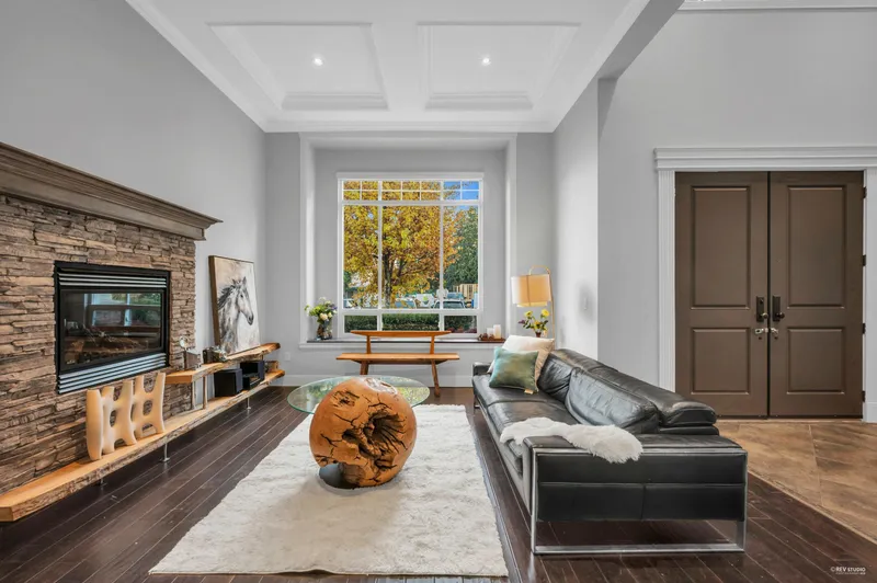 7865 ROSEWOOD STREET - photo 4 of 25