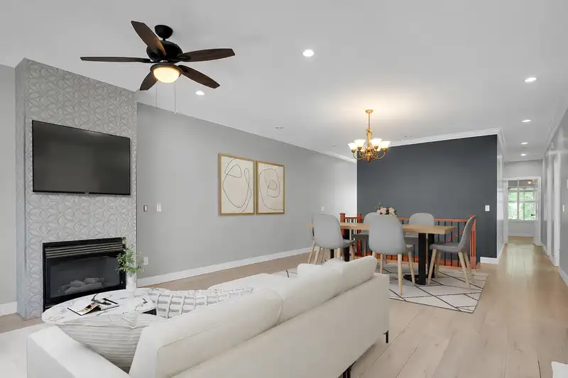 5131 MANOR STREET - photo 4 of 39