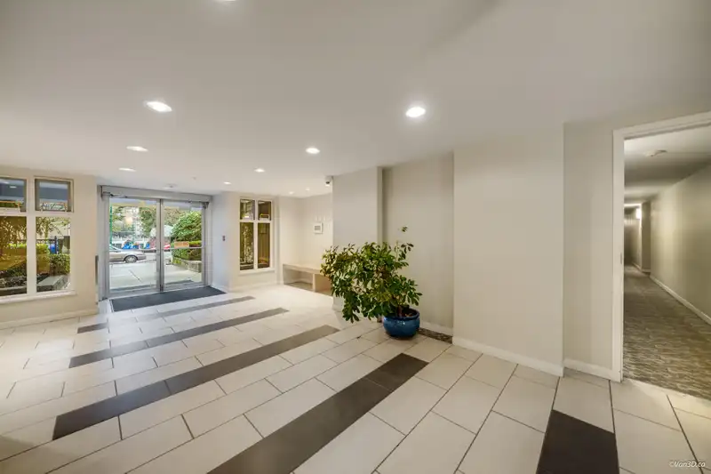 106 3575 EUCLID AVENUE - photo 2 of 26