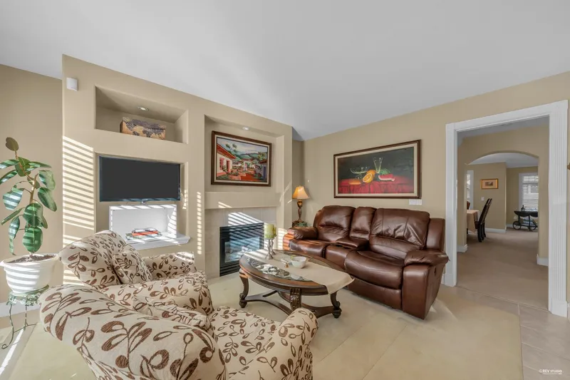 23 3405 PLATEAU BOULEVARD - photo 2 of 25