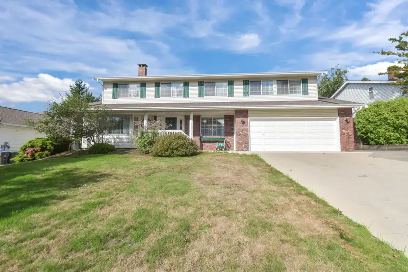 5533 183A STREET - photo 1 of 32