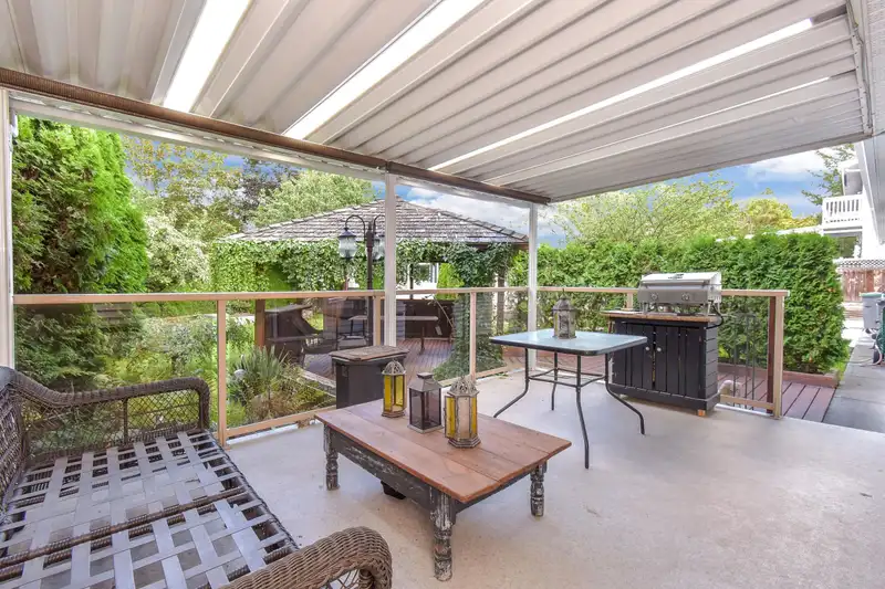 5533 183A STREET - photo 4 of 32