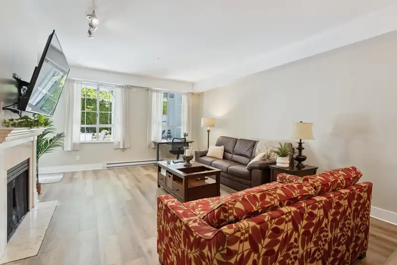 130 5835 HAMPTON PLACE - photo 2 of 20