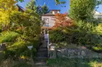 441 E 28TH AVENUE - thumbnail 1