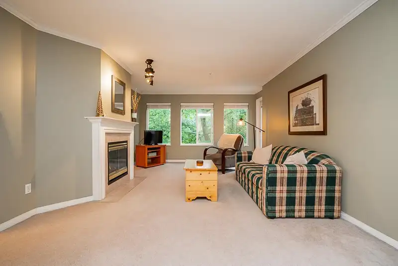 306 12155 75A AVENUE - photo 2 of 35