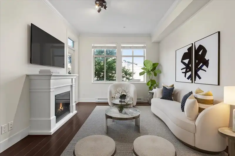 203 2632 PAULINE STREET - photo 2 of 23