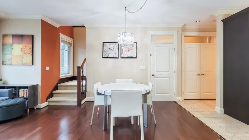 203 E 18TH STREET - photo 4 of 25