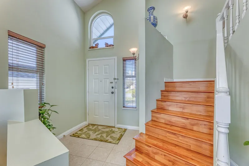 2750 WESTLAKE DRIVE - photo 2 of 25