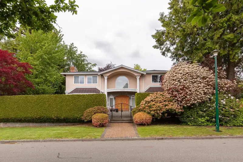 1989 W 52ND AVENUE - photo 3 of 38