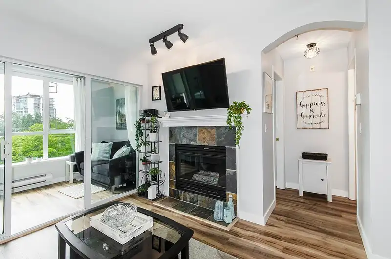 305 155 E 3RD STREET - photo 1 of 24