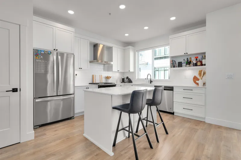 20 6897 201 STREET - photo 1 of 25