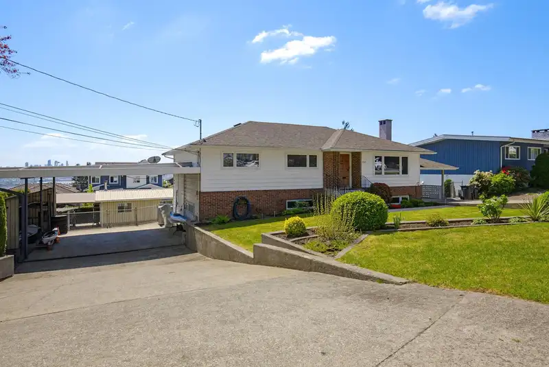 1162 MADORE AVENUE - photo 3 of 40