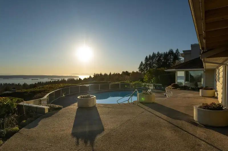 735 FAIRMILE ROAD - photo 1 of 35