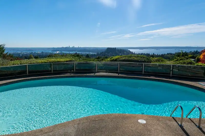 735 FAIRMILE ROAD - photo 4 of 35