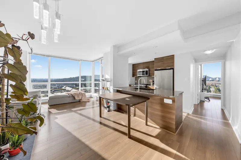 1901 2968 GLEN DRIVE - photo 3 of 25